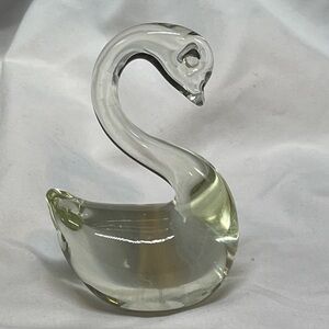 Vintage Clear Art Glass Swan Figurine Decorative Paperweight 4.5” Tall